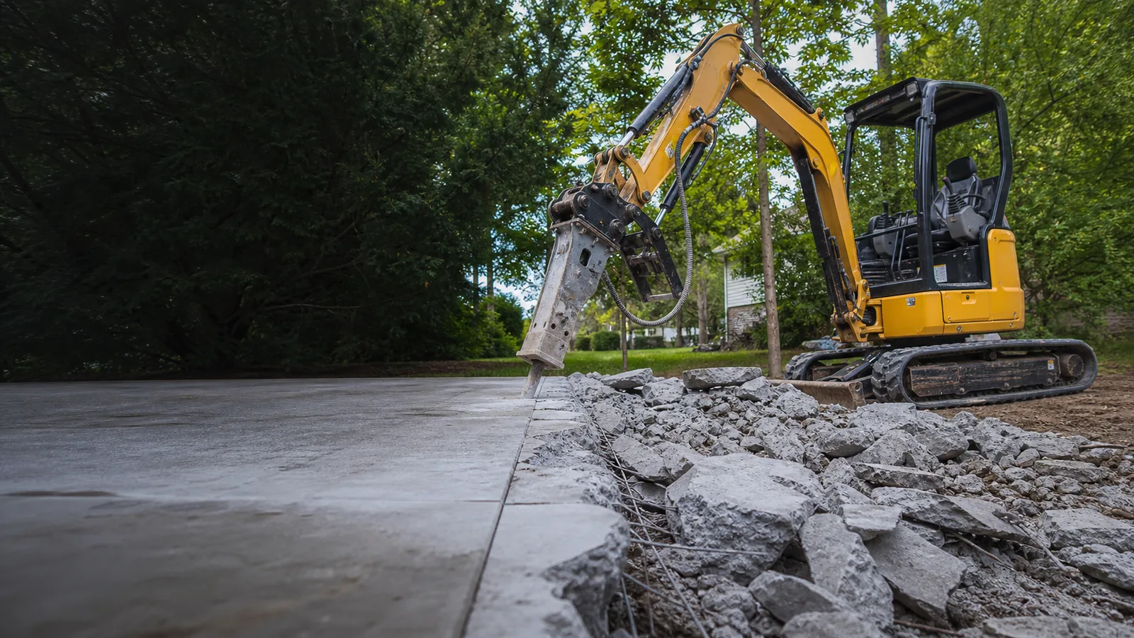 Concrete demolition and removal with defined site limits